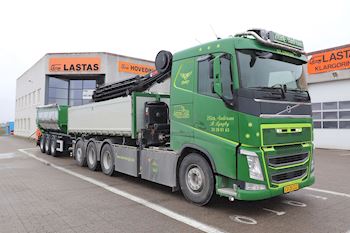 St. Lyngby Kran & Container er kørt med en ny Kel-Berg 3 akslet asfalt tipkærre fra Lastas 